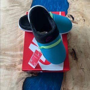Nike Burrow Slippers
